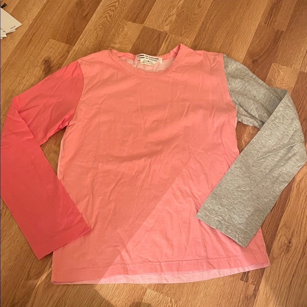 Comme Des Garcons longsleeve small
Pink, Cotton